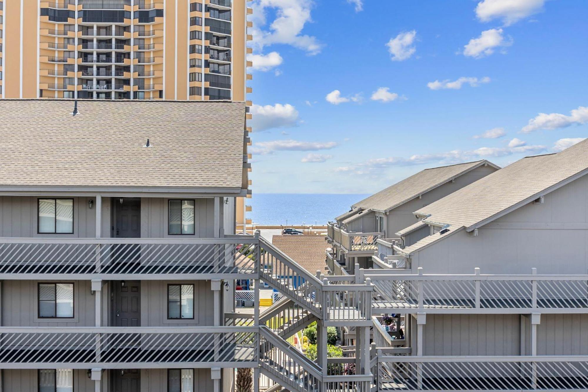 Salty Air Retreat Apartment เมอร์เทิลบีช ภายนอก รูปภาพ